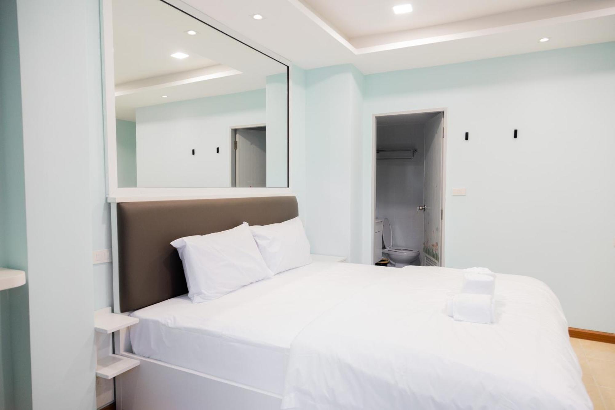 Cozy Stay Inn Bangkok Esterno foto