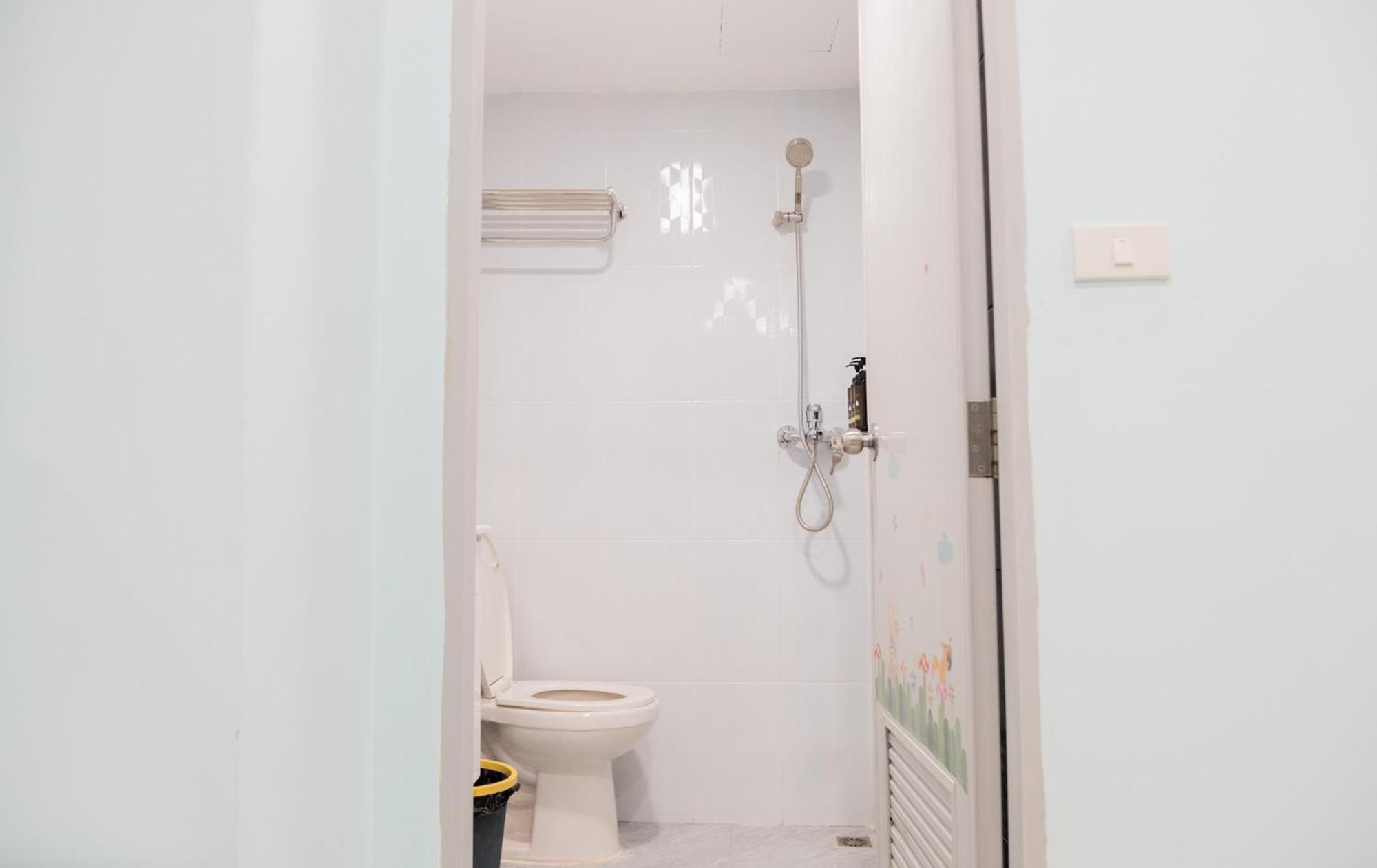 Cozy Stay Inn Bangkok Esterno foto