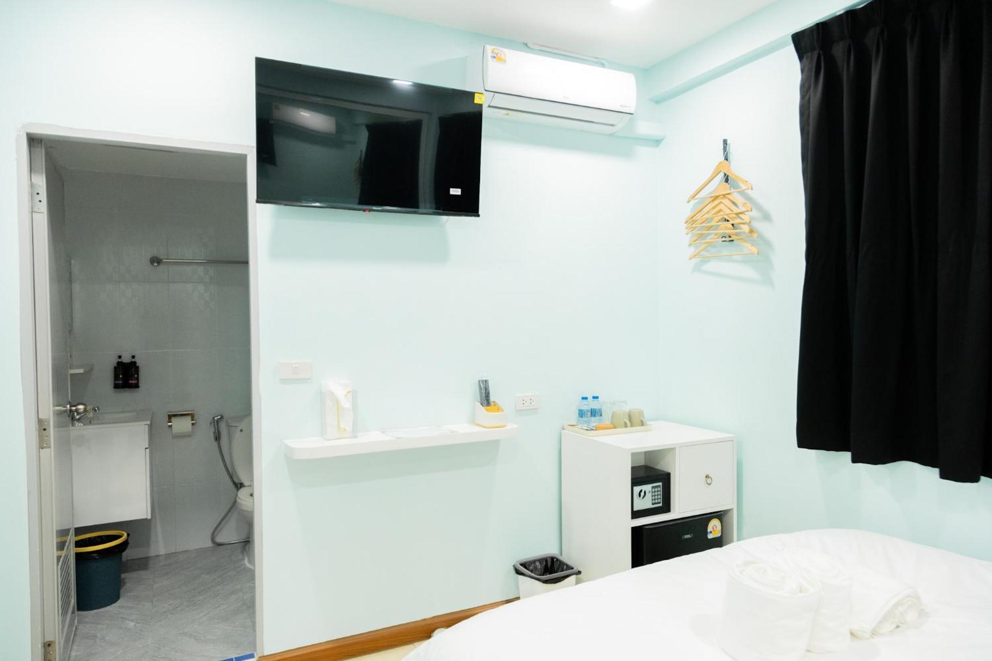 Cozy Stay Inn Bangkok Esterno foto