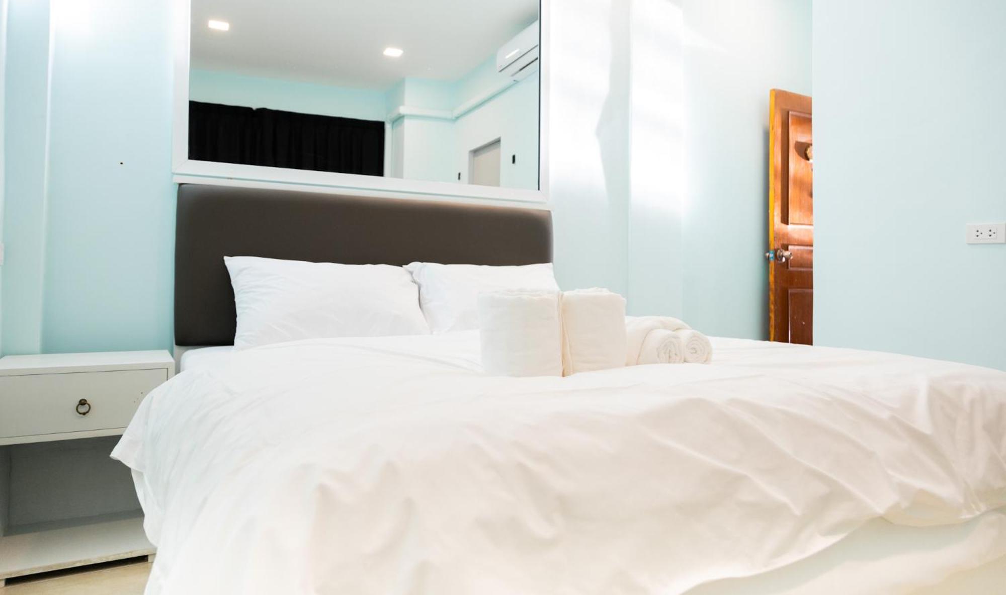 Cozy Stay Inn Bangkok Esterno foto