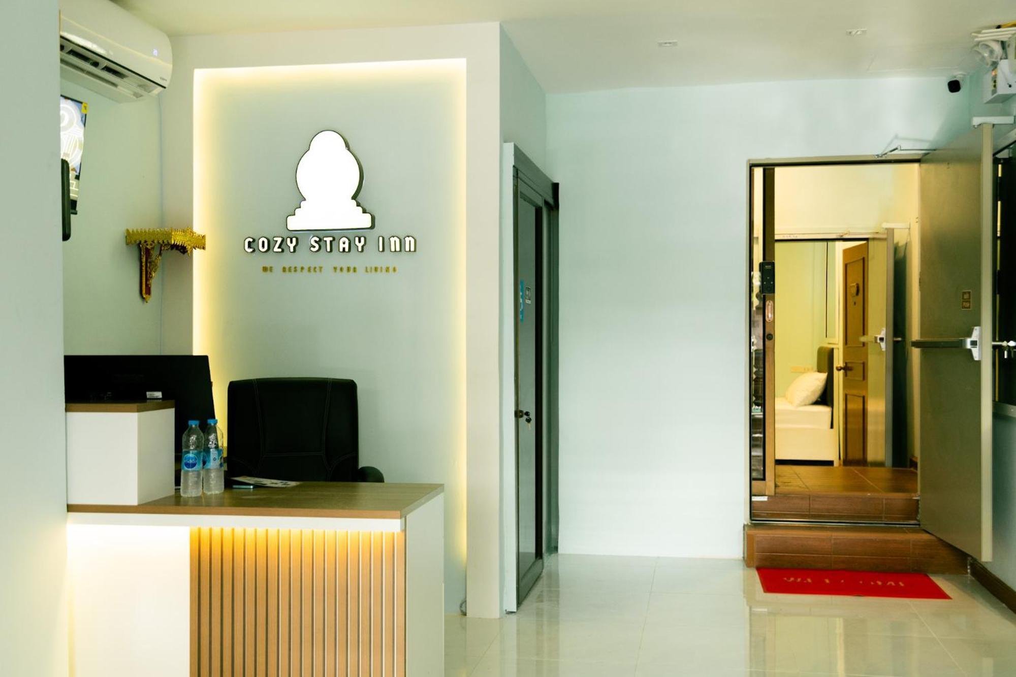 Cozy Stay Inn Bangkok Esterno foto