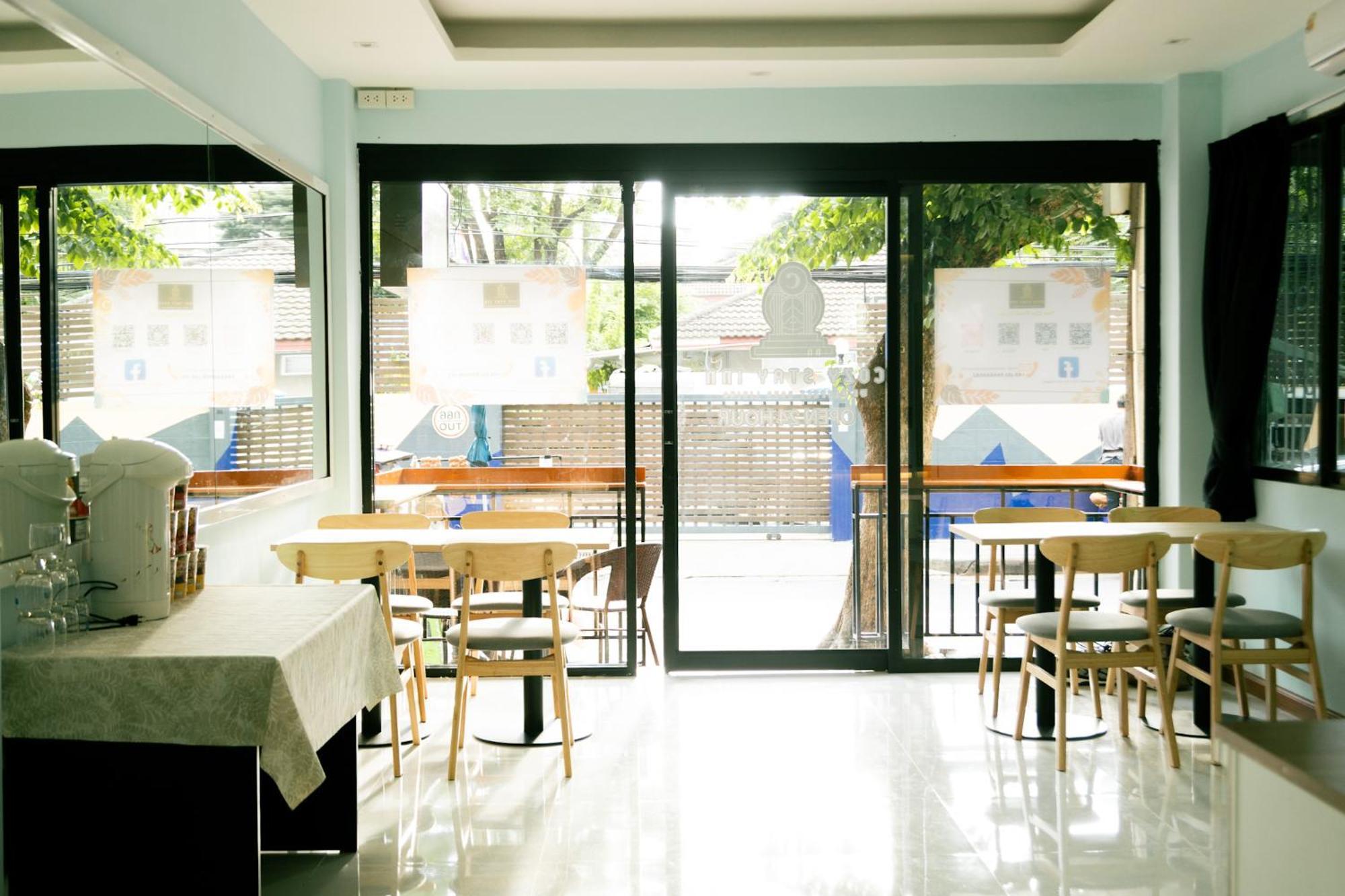 Cozy Stay Inn Bangkok Esterno foto