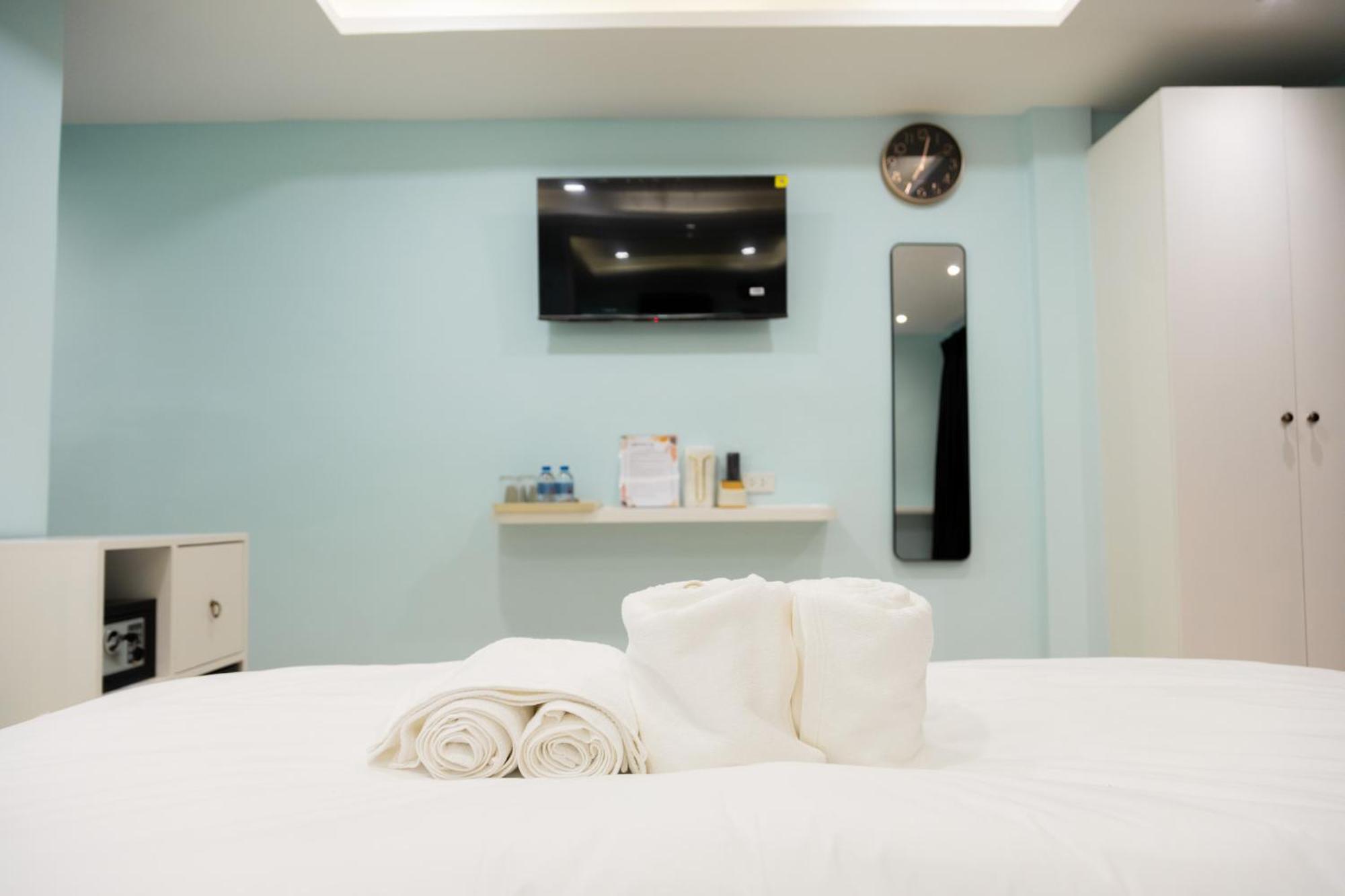 Cozy Stay Inn Bangkok Esterno foto